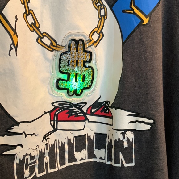 NWOT Light-up Christmas T-shirt - Picture 3 of 7